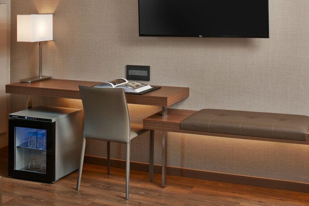 Фото Ac Hotel by Marriott Minneapolis Downtown