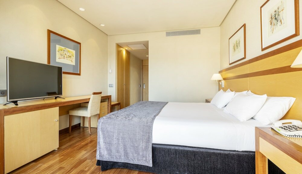 Фото Hotel Ilunion Alcalá Norte