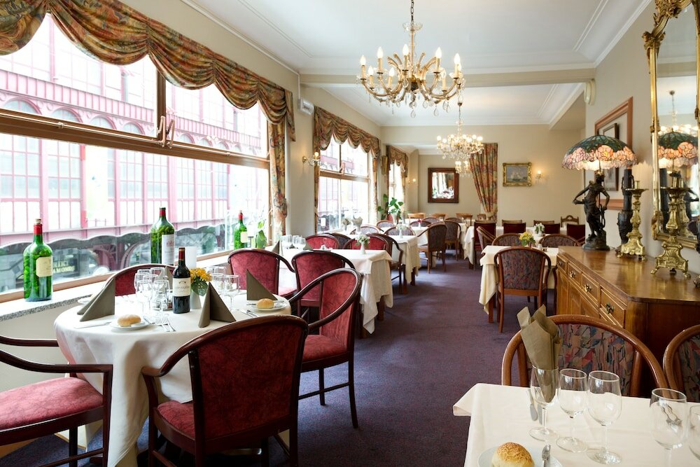 Фото Century Hotel Antwerpen