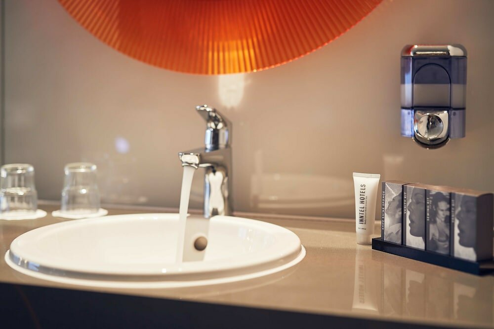 Фото Inntel Hotels Amsterdam Centre