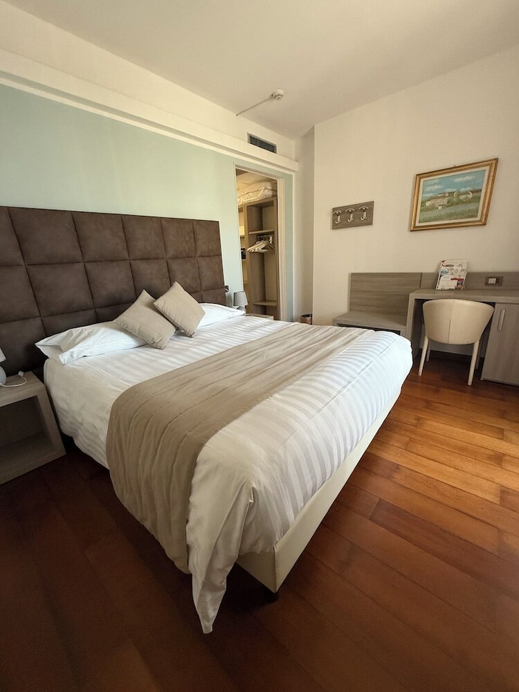 Фото Hotel Parigi