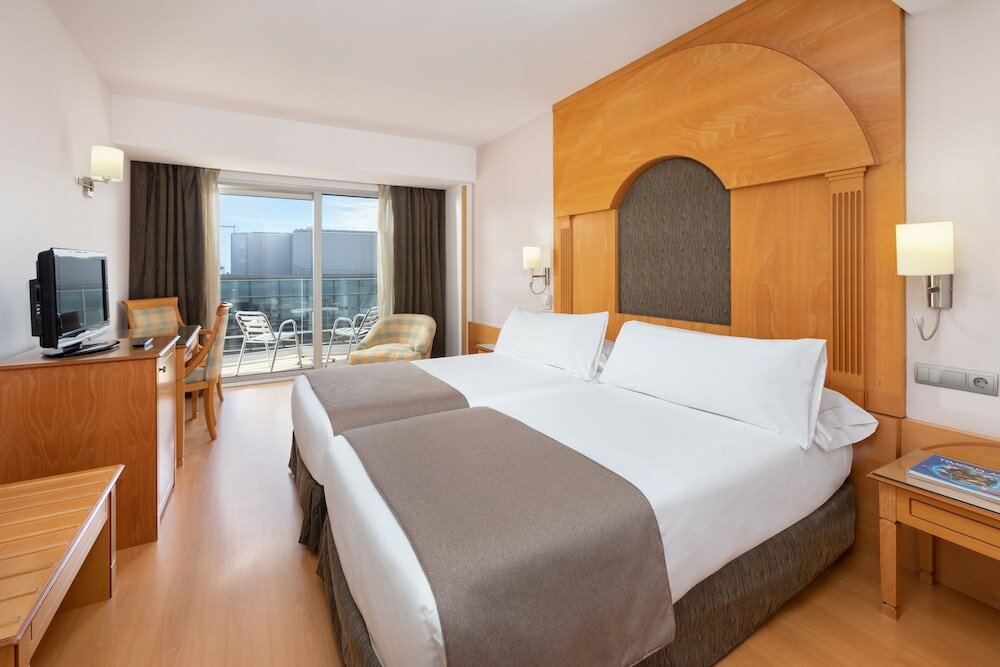 Фото Hotel Cristina by Tigotan Las Palmas - Adults Only