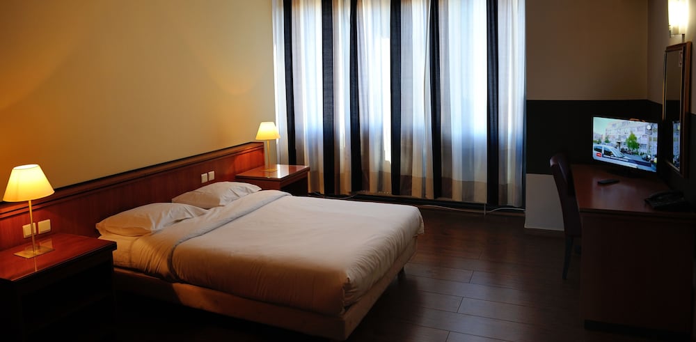 Фото Escale Hotel