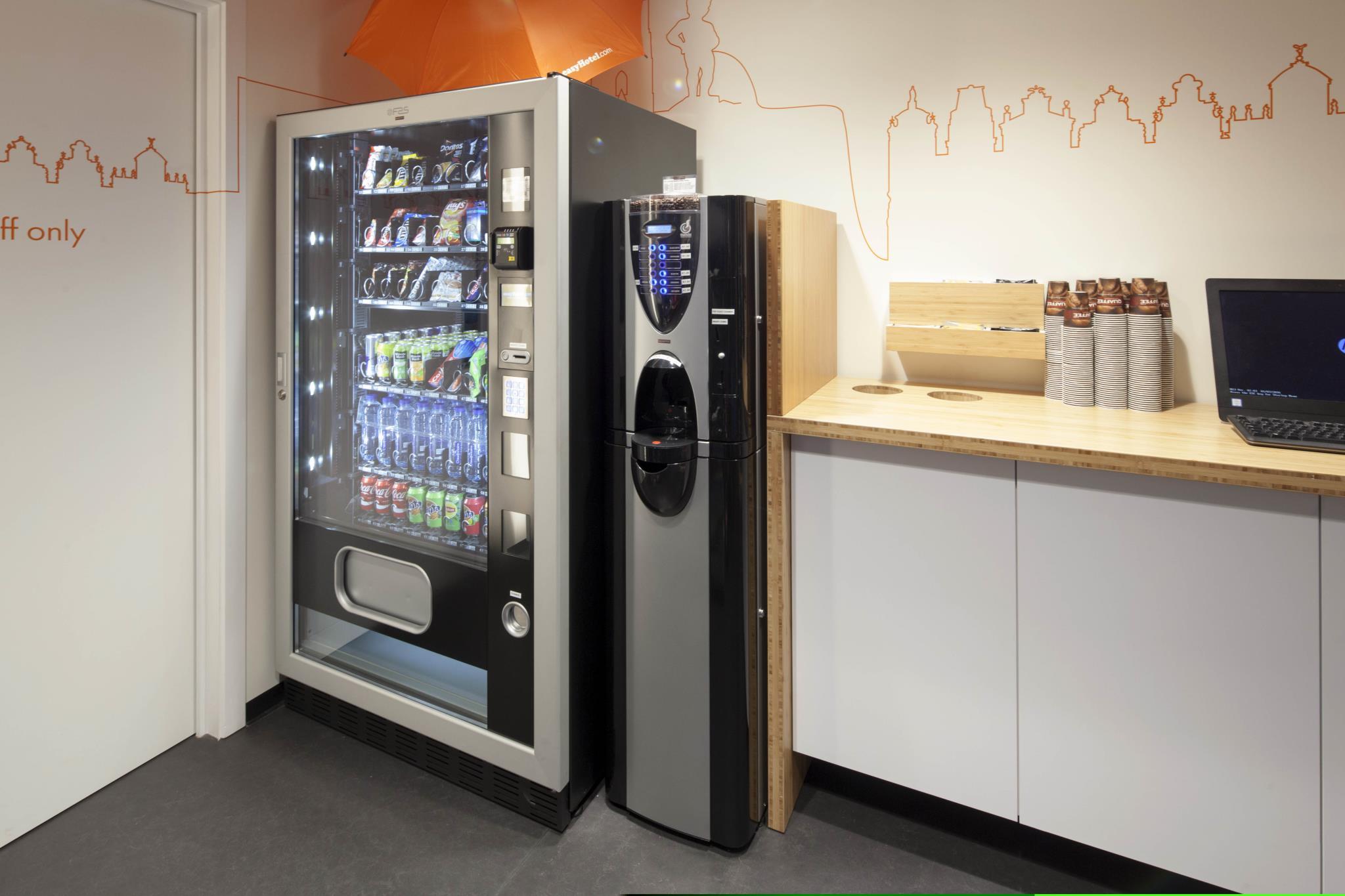 Фото EasyHotel Brussels City Centre