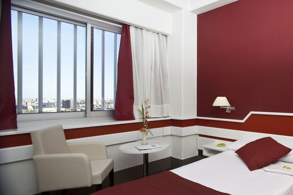 Фото Hotel Chamartin The One