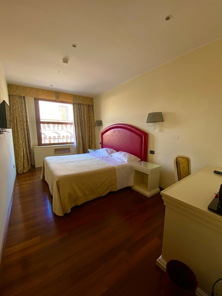 Фото Hotel Torre della Vittoria 1928