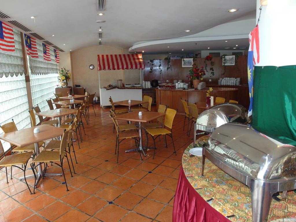 Фото Mandarin Court Hotel Kuala Lumpur