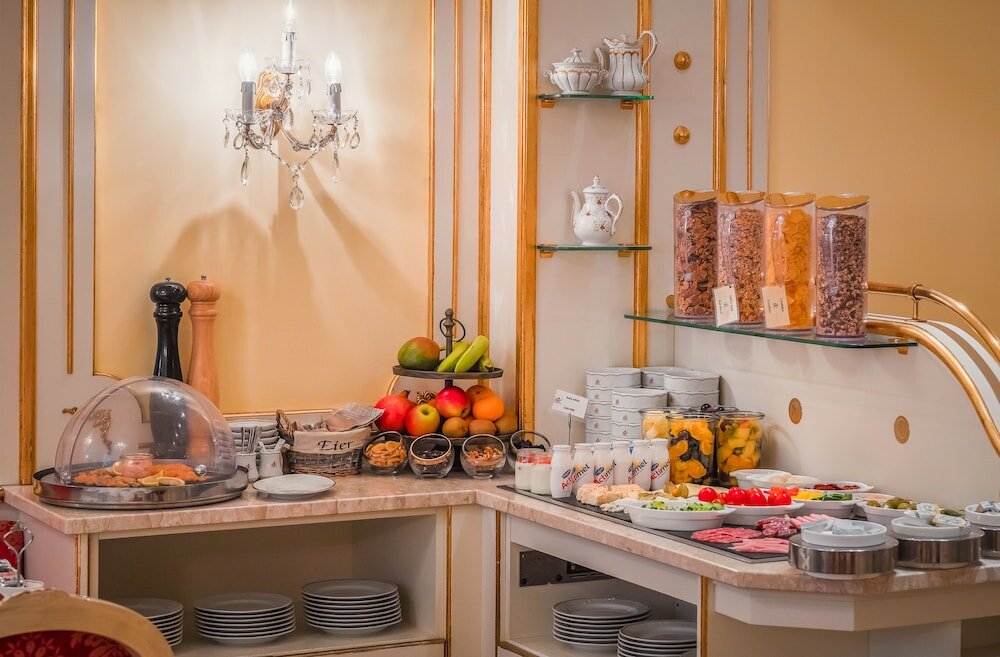 Фото Schlosshotel Römischer Kaiser