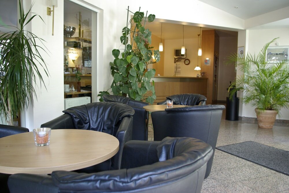 Фото Airport Businesshotel Koeln