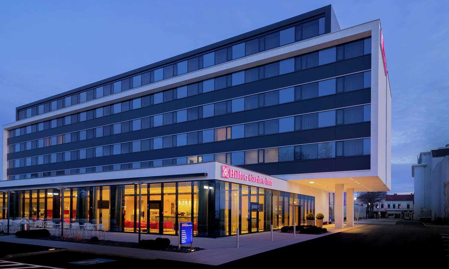 Фото Hilton Garden Inn Wiener Neustadt