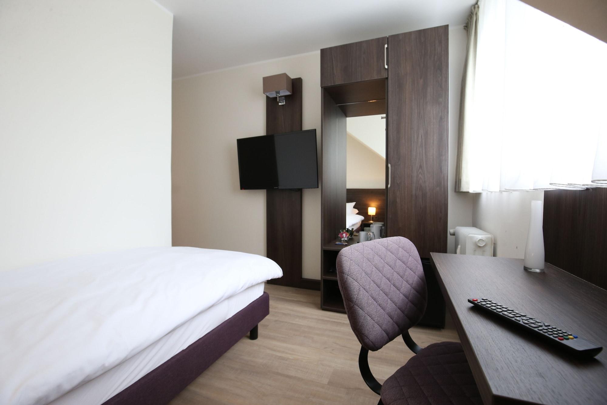 Фото Hotel Fährhaus