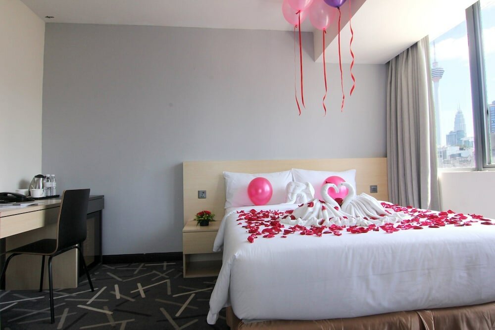 Фото Pacific Express Hotel Central Market