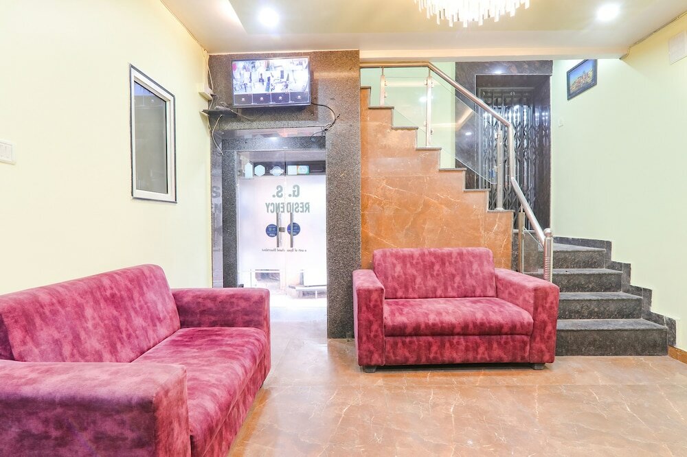 Фото Oyo 15530 Hotel G S Residency