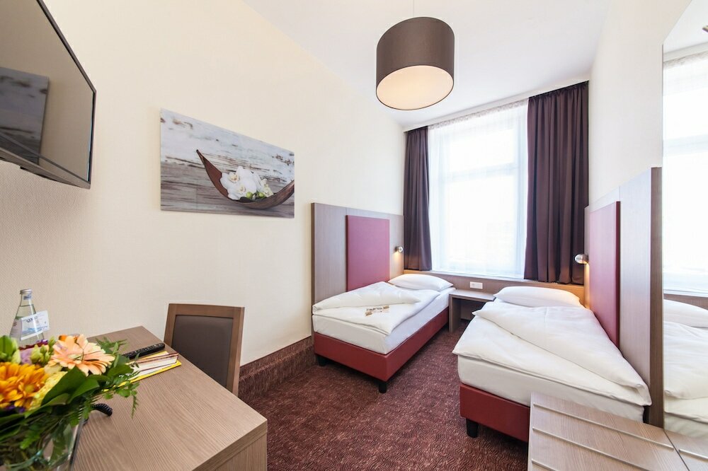 Фото Novum Hotel Norddeutscher Hof Hamburg