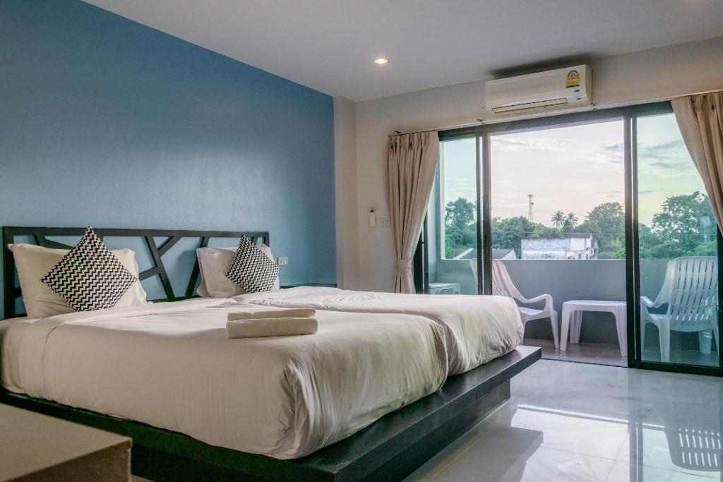 Фото Sleep Whale Hotel