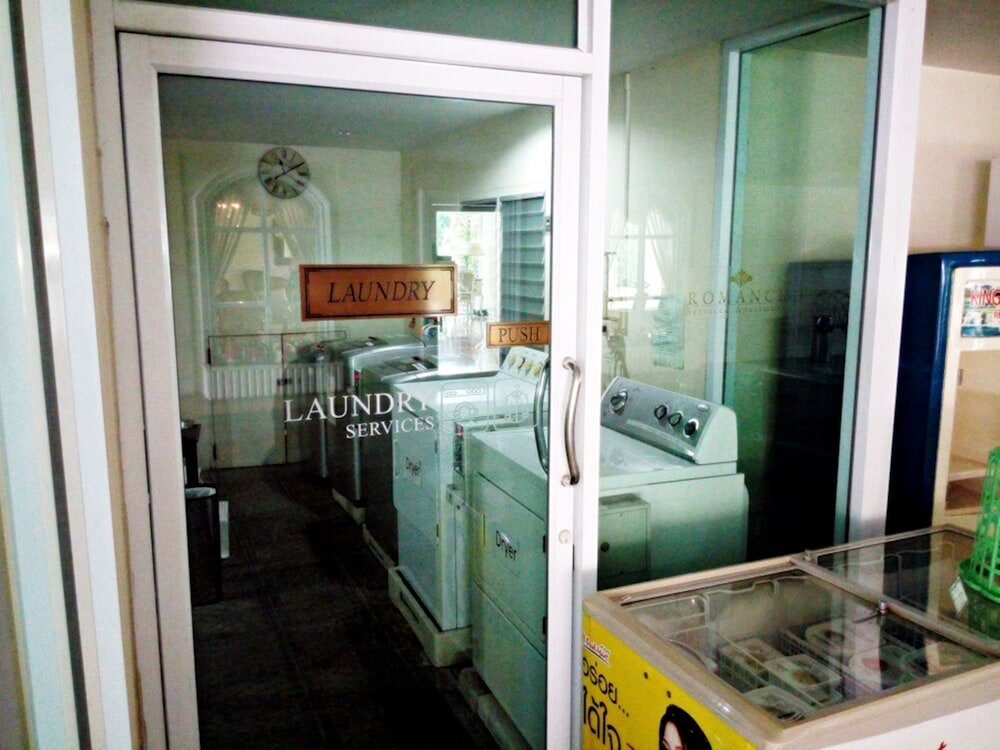 Фото Romance Hotel Srinakarin