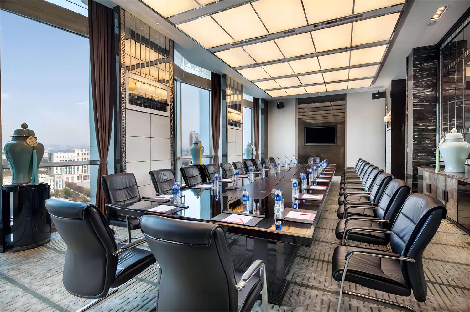 Фото Ramada Plaza Qiandeng Kunshan