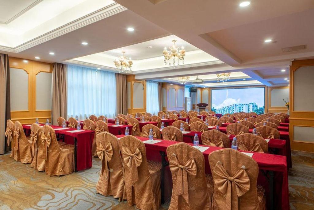 Фото Vienna Hotel