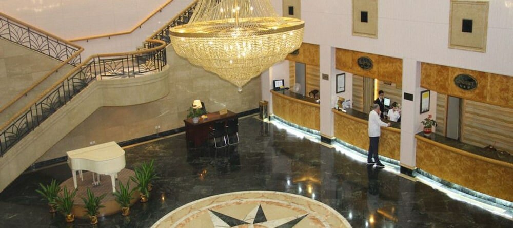 Фото отеля 2