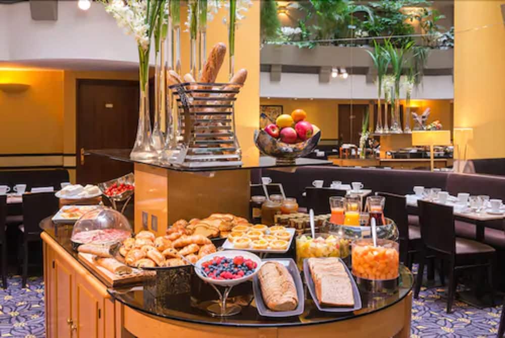 Фото Hotel Paris Neuilly