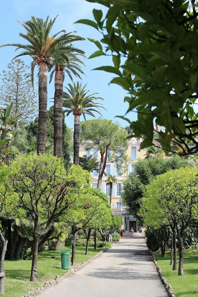 Фото L'Orangeraie Hotel by Miléade