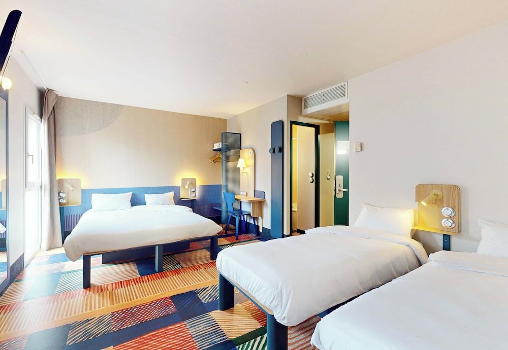 Фото B&b Hotel Nantes Centre