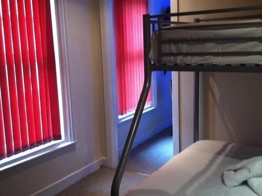 Фото The New Royal Windsor Hotel