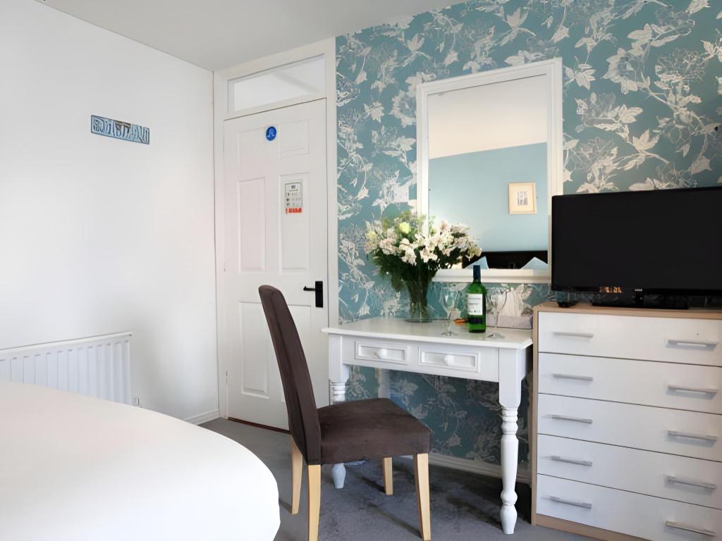 Фото Abbey Bed and Breakfast