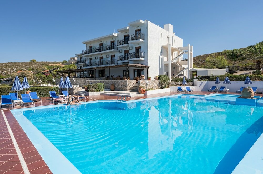 Фото отеля 1