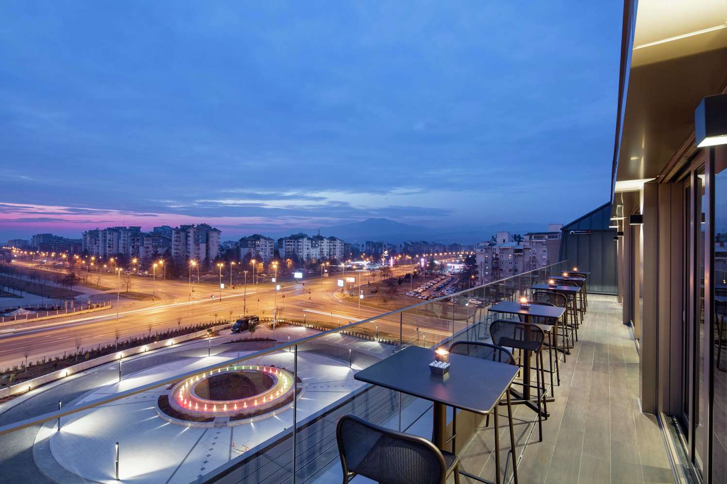 Фото DoubleTree by Hilton Skopje