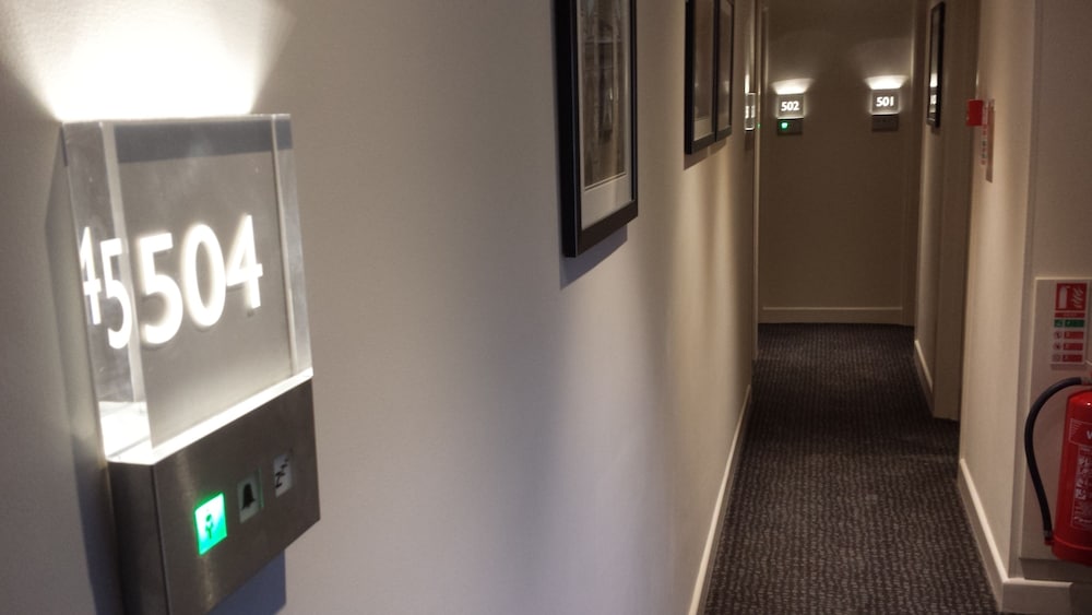 Фото Norfolk Towers Paddington Hotel