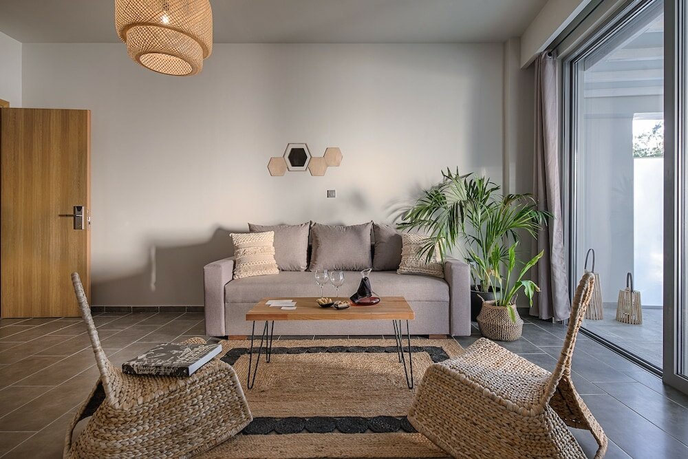 Фото Villa Di Mare Seaside Suites