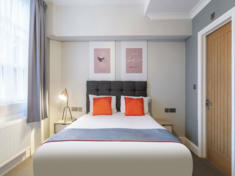 Фото Oyo Townhouse Apollo, Hyde Park