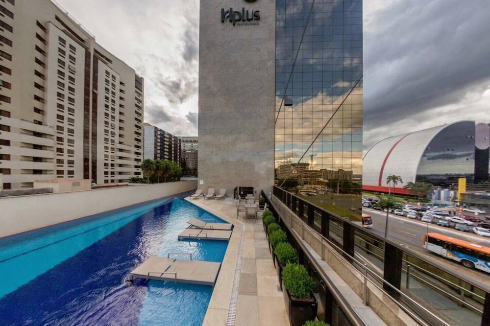 Фото Cullinan Hplus Premium