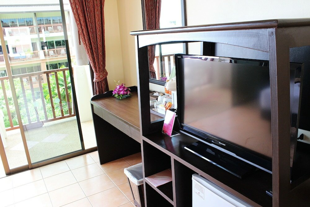 Фото Kata Sea Breeze Resort