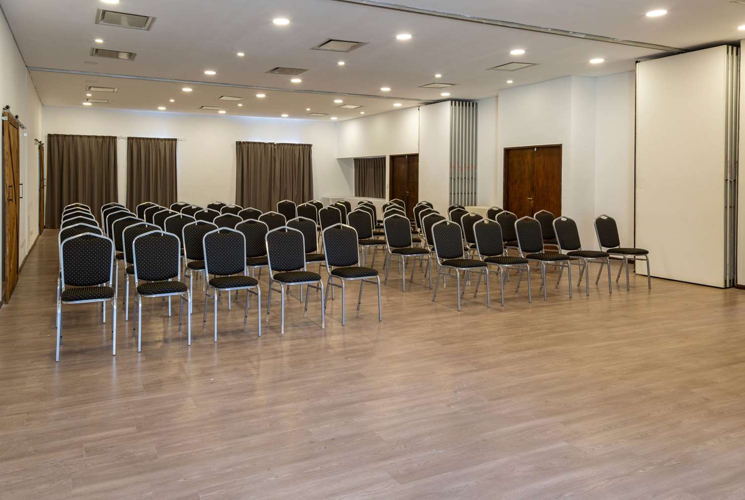 Фото Wyndham Garden Luján