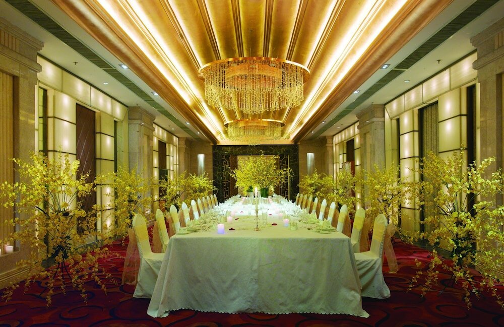 Фото Luxemon Xinjiang Hongfu Hotel