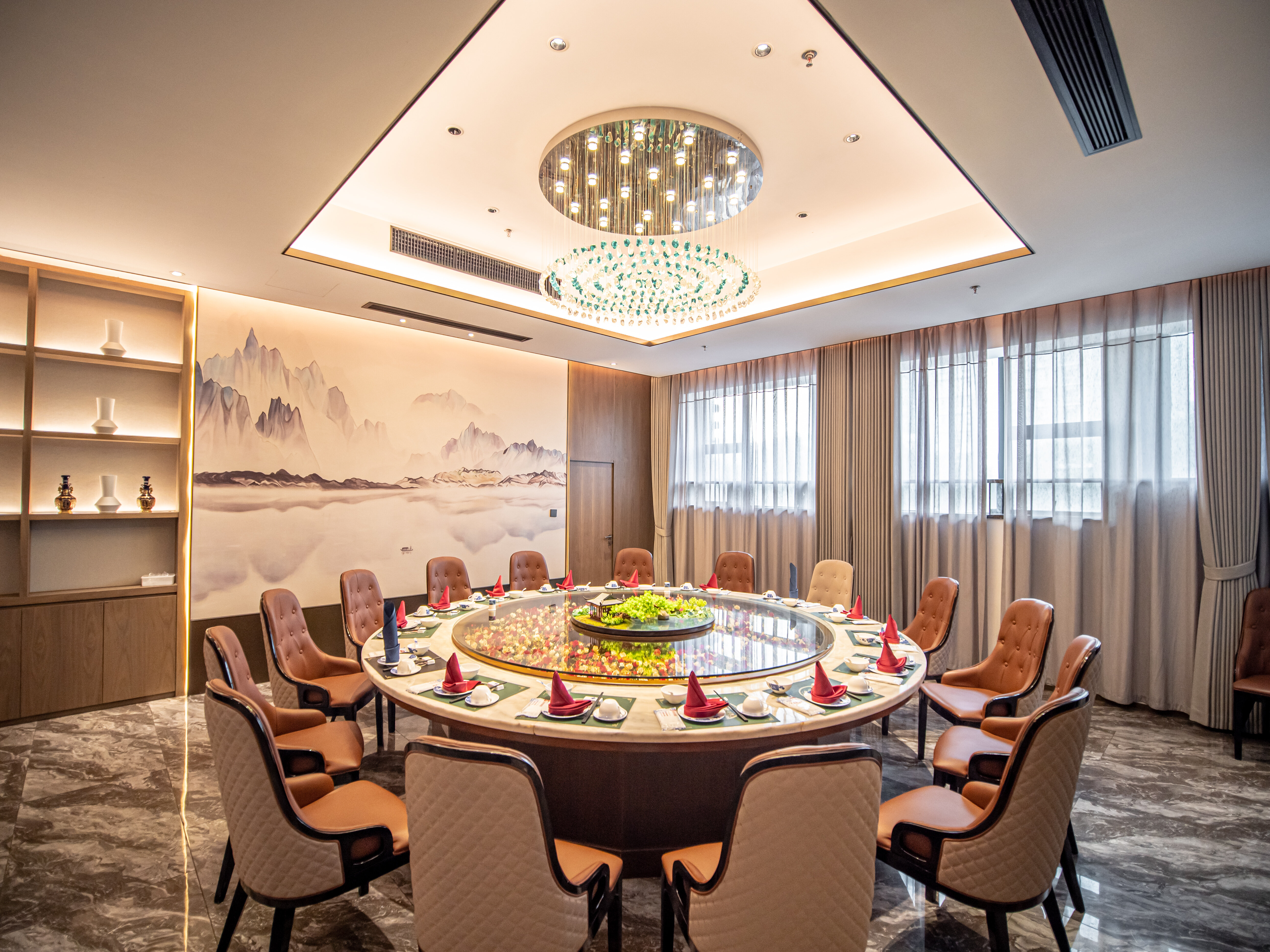 Фото Grand Chu Hotel