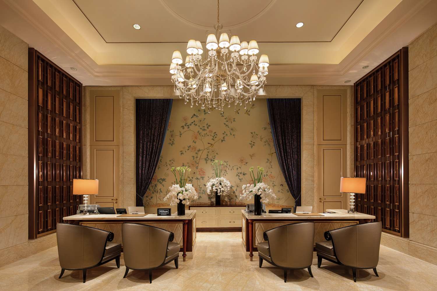 Фото Conrad Dalian