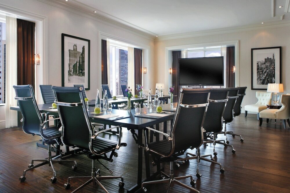 Фото The St. Regis Toronto