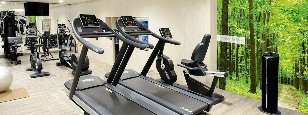 Фото Nh Madrid Zurbano