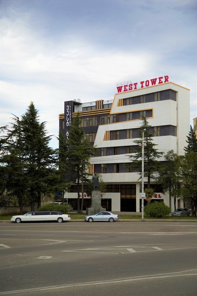 Фото Отель West Tower