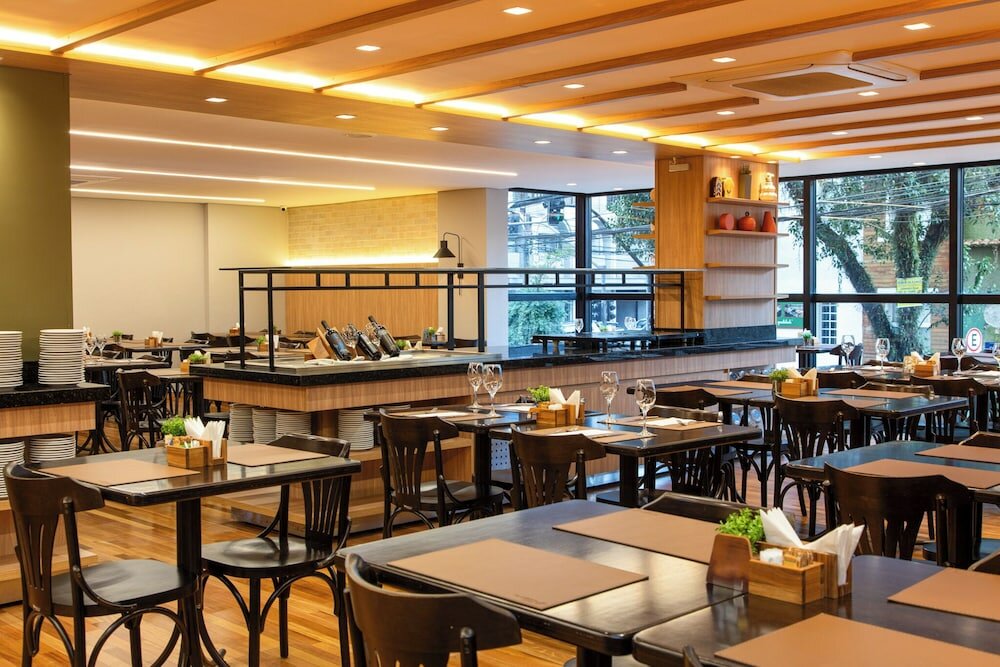 Фото Slaviero Curitiba Shopping