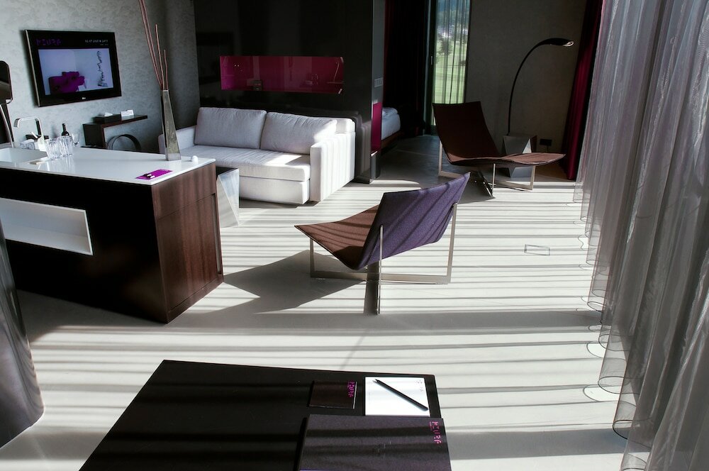 Фото Miura Hotel