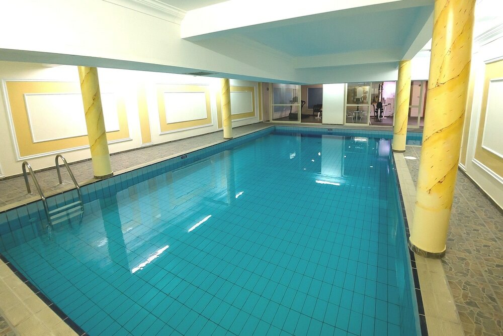 Фото Kapetanios Limassol Hotel