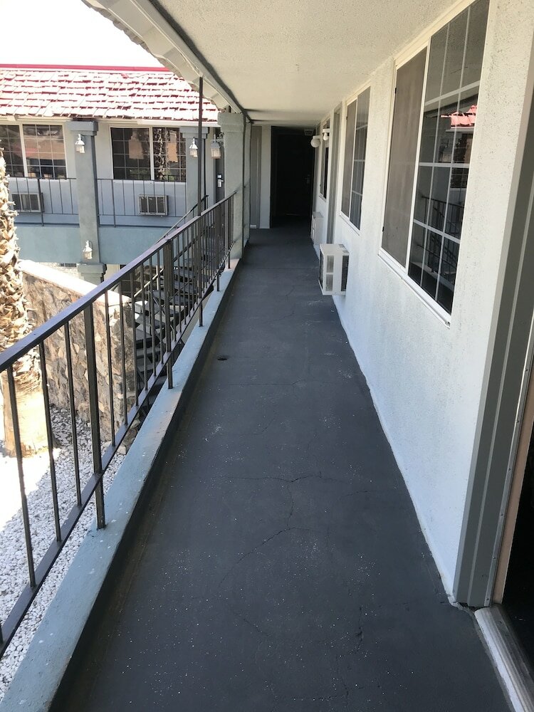 Фото Economy Inn Barstow