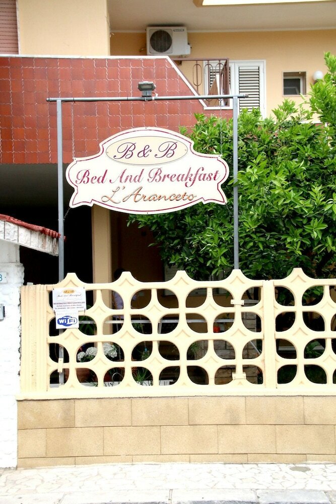 Фото Bed and Breakfast L'Aranceto