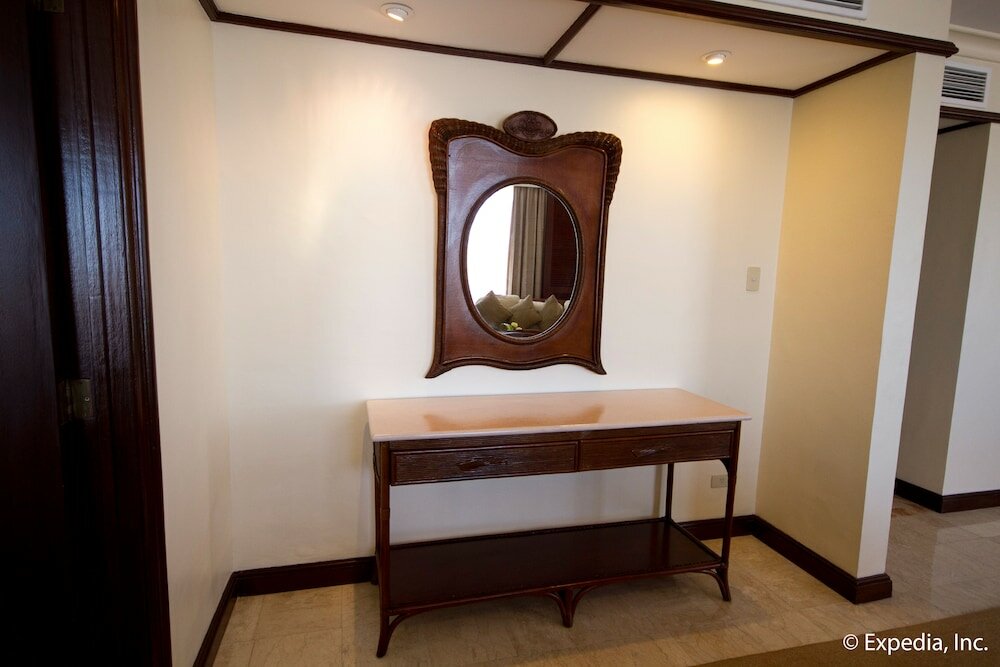 Фото Waterfront Airport Hotel & Casino