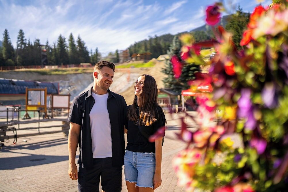 Фото Whistler Village Inn And Suites