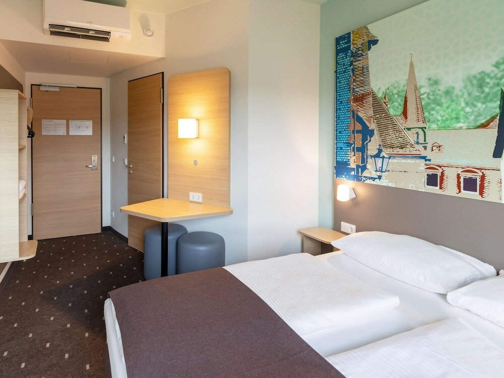 Фото B&b Hotel Marburg